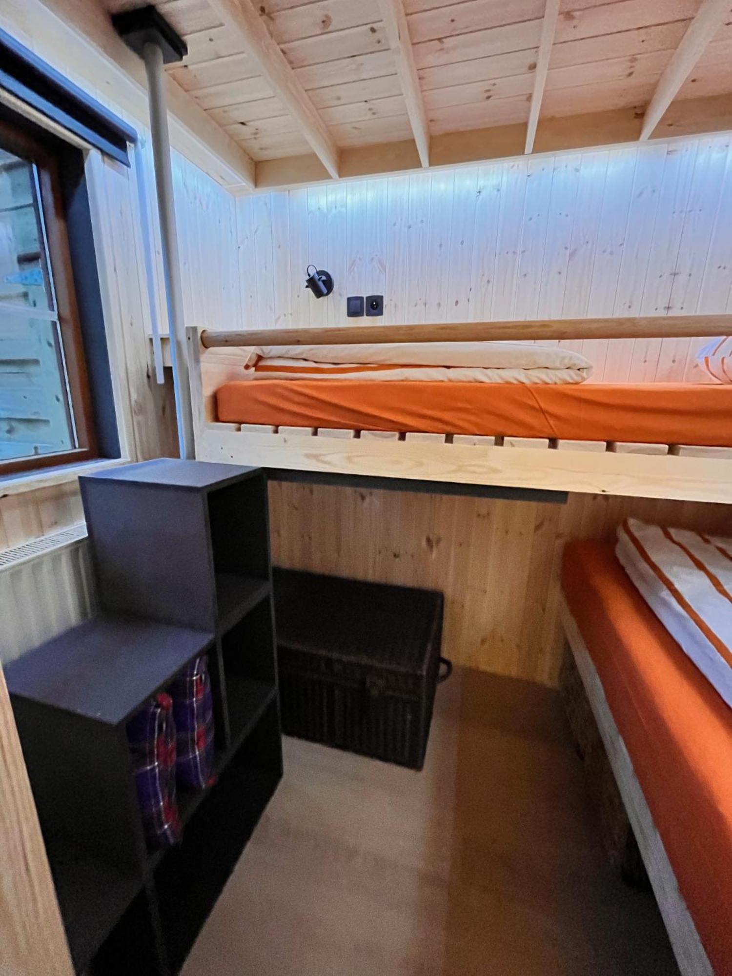 Vakantiechalet Voor 4 Plus 2 Met Sauna Lanaken Dış mekan fotoğraf
