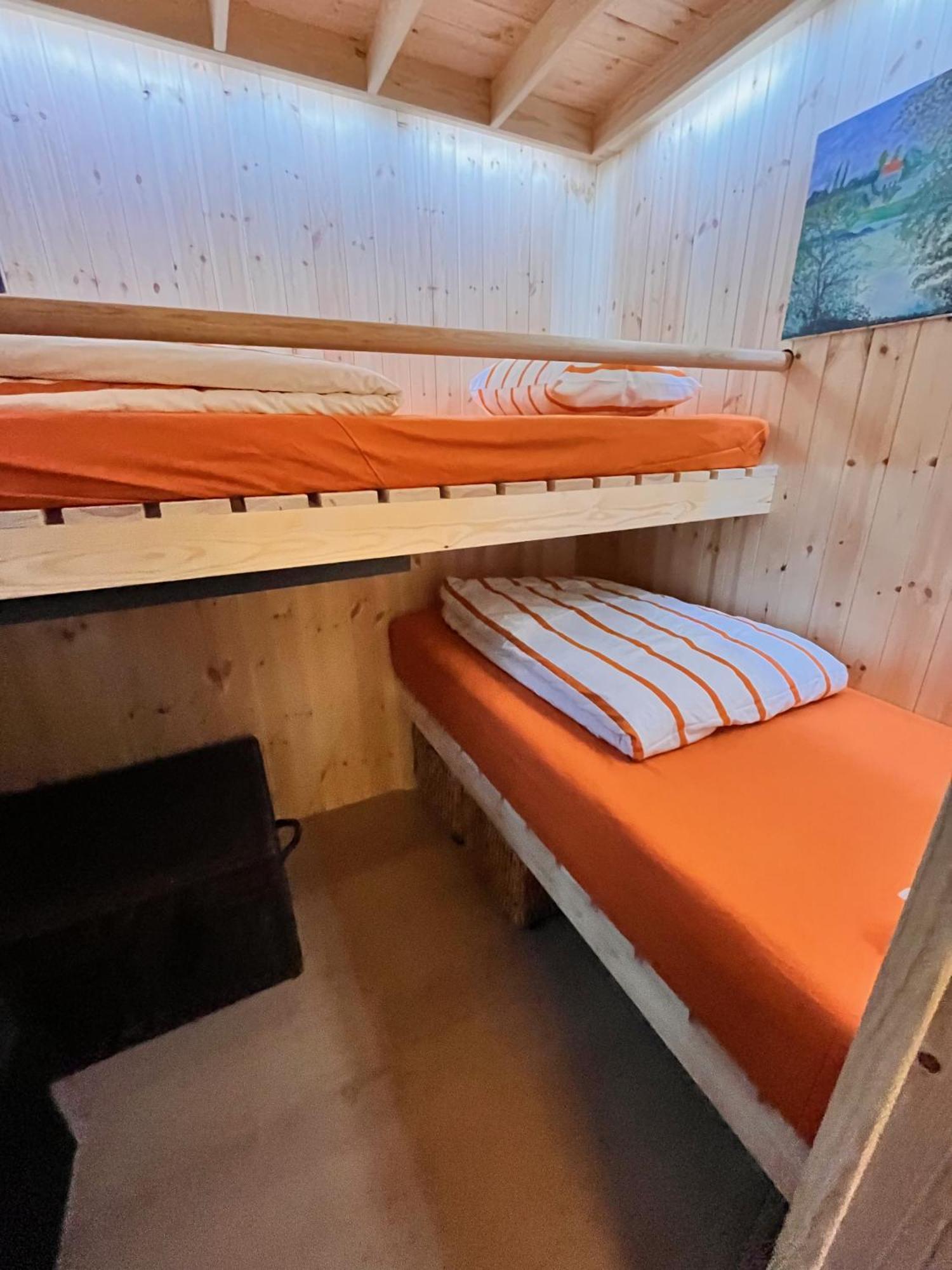 Vakantiechalet Voor 4 Plus 2 Met Sauna Lanaken Dış mekan fotoğraf